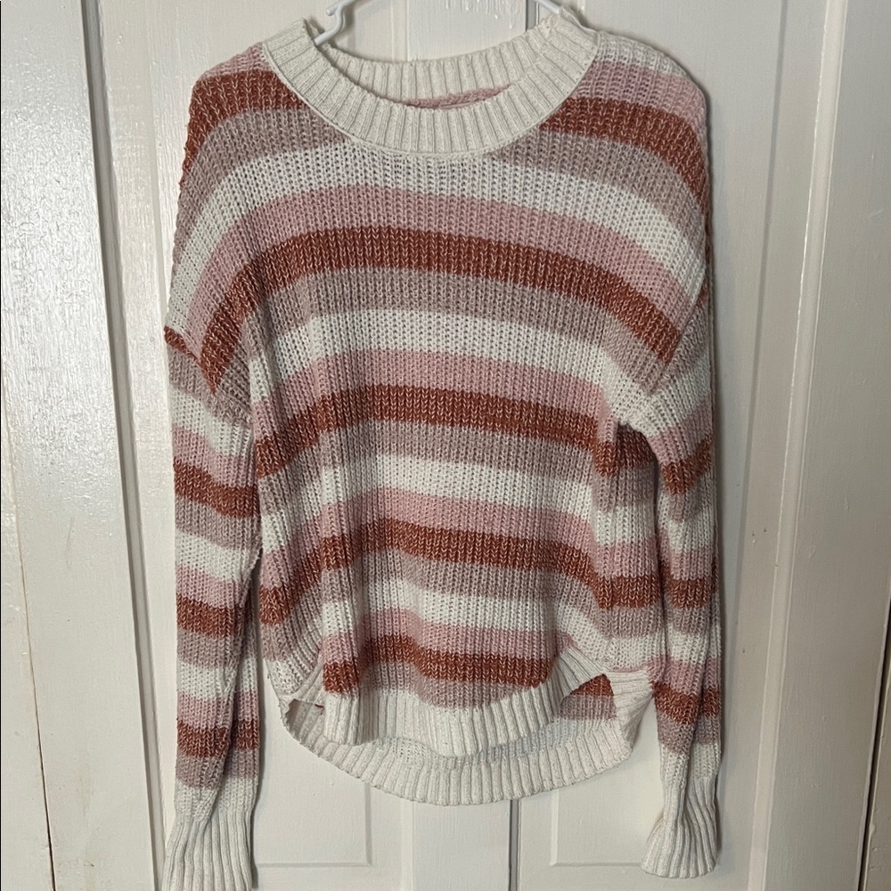 SO Striped Crewneck Sweater in White & Dusty Rose